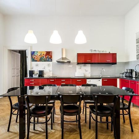 Berta - 4 Bedrooms, 3 Baths Budapest Exterior photo