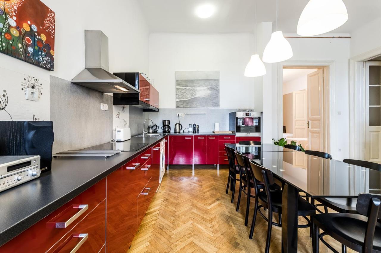 Berta - 4 Bedrooms, 3 Baths Budapest Exterior photo