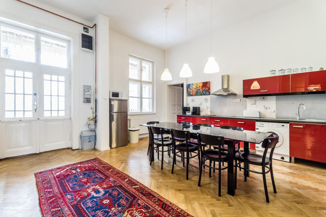 Berta - 4 Bedrooms, 3 Baths Budapest Exterior photo